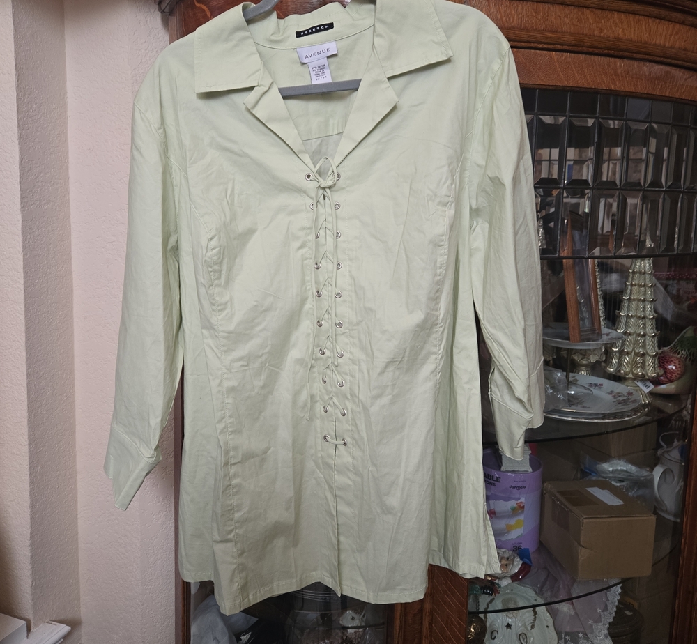 Avenue Light Green Lace-Up Collar Blouse 22/24